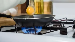 HOME插图13 Tackle Cooking Challenges Effortlessly with the Mechanical Air Fryer